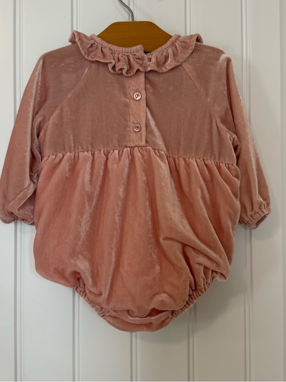 Noralee Adeline Velvet Bubble Romper Rose Pink Size 12M Baby Girl Ruffle Collar - Picture 2 of 4